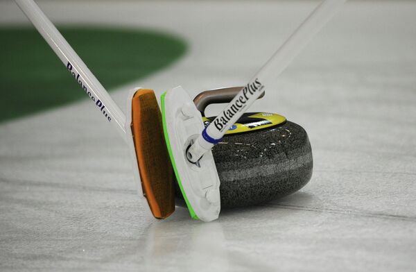 Curling - ChE (F): la Russie se garantit une place en play-offs - Sputnik Afrique