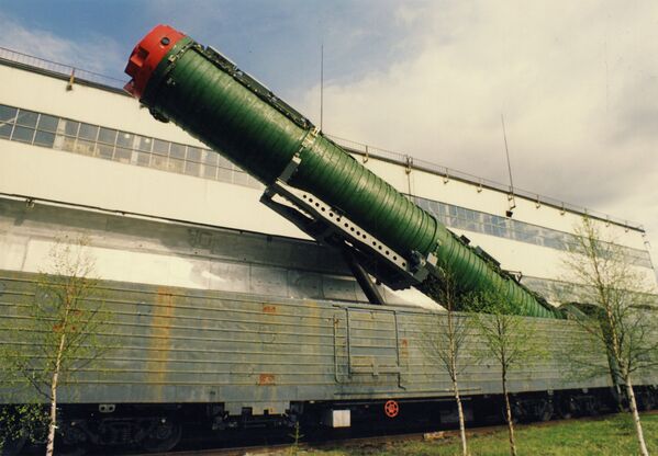 Le missile sur rail soviétique RT-23 Molodets - Sputnik Afrique