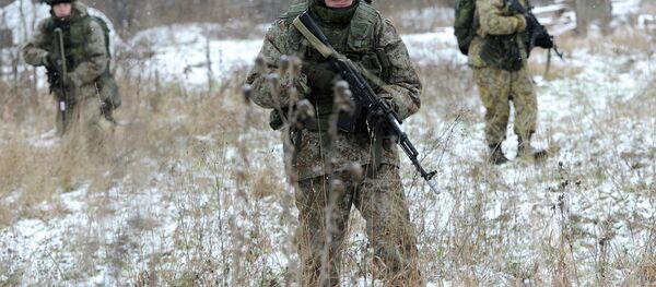 Soldat du futur: le Ratnik commence à équiper l'armée russe - Sputnik Afrique