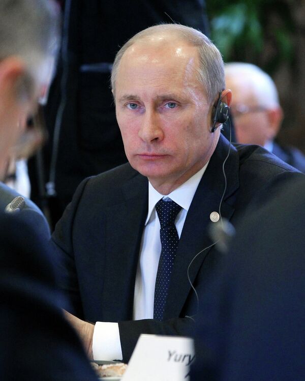 UE-Russie: le régime sans visas n'attend qu'une décision politique (Poutine) - Sputnik Afrique