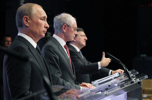 Russie-UE: Moscou hostile au 3e paquet énergie (Poutine) - Sputnik Afrique