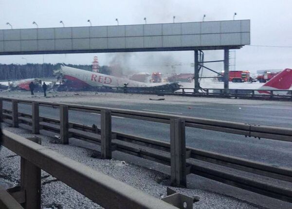 Deux morts dans l'accident d'avion à Moscou - Sputnik Afrique