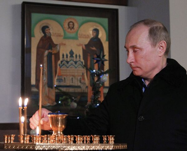 Noël orthodoxe: Poutine félicite les chrétiens - Sputnik Afrique