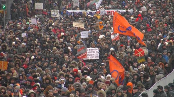 Des milliers d'opposants protestent contre la loi anti-Magnitski - Sputnik Afrique