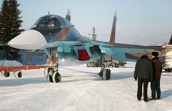 Bombardiers Su-34: dernières retouches avant livraison - Sputnik Afrique
