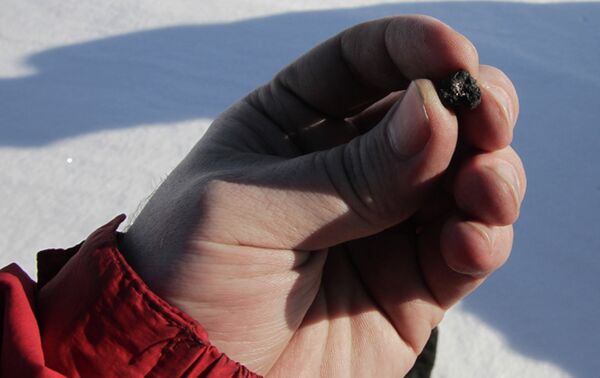Des fragments de la météorite de Tcheliabinsk - Sputnik Afrique