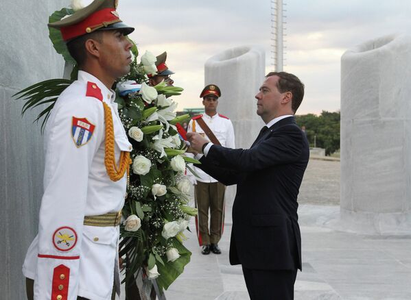 Medvedev en visite à Cuba - Sputnik Afrique