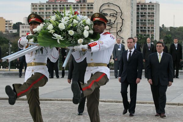 Medvedev en visite à Cuba - Sputnik Afrique