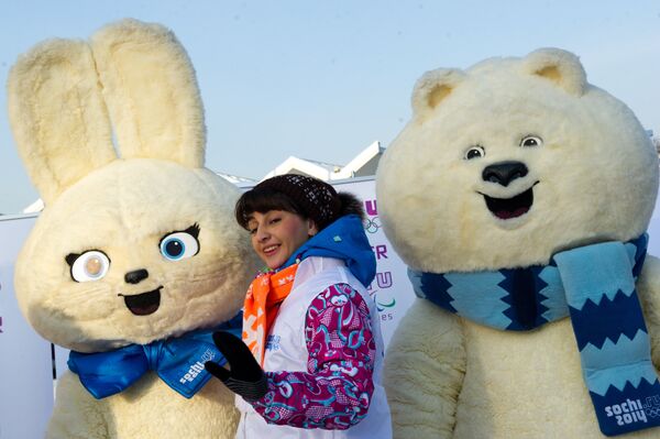 L'Ours blanc, le Lièvre et le Léopard des neiges - Les mascottes des Jeux olympiques de Sotchi - Sputnik Afrique