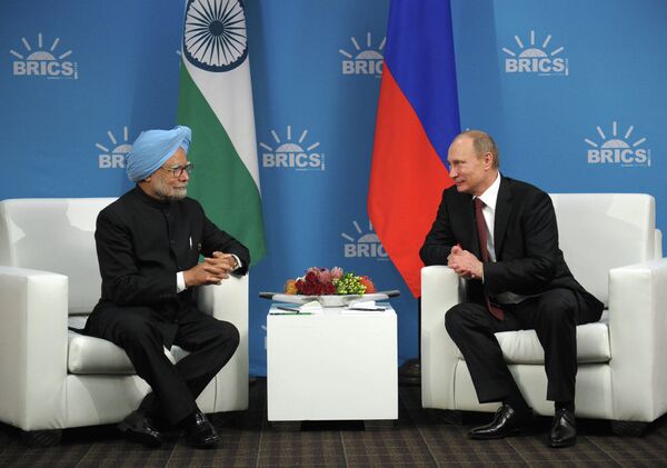 Premier ministre indien Manmohan Singh et président russe Vladimir Poutine - Sputnik Afrique