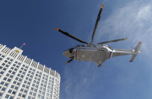 Dmitri Medvedev prend l'hélicoptère pour se déplacer à Moscou - Sputnik Afrique