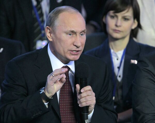 Vladimir Poutine lors d'une conférence du Front populaire panrusse - Sputnik Afrique