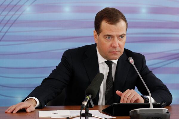 1er avril: Medvedev appelle à mesurer les conséquences des blagues - Sputnik Afrique