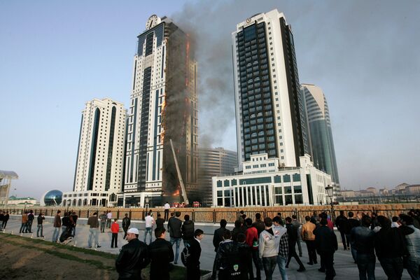 Tchétchénie: un gratte-ciel avec l'appartement de Depardieu en feu - Sputnik Afrique