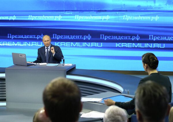 Poutine opposé à des mesures drastiques dans l'économie - Sputnik Afrique