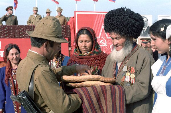 Afghanistan: mai 1988, retrait des troupes soviétiques - Sputnik Afrique