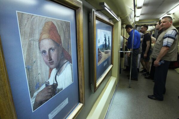 Nouvelle exposition sur le rail dans le métro de Moscou - Sputnik Afrique