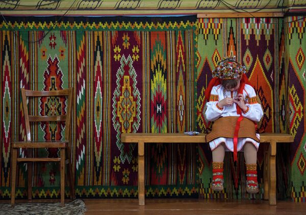 Un mariage traditionnel goutsoul en Ukraine occidentale - Sputnik Afrique