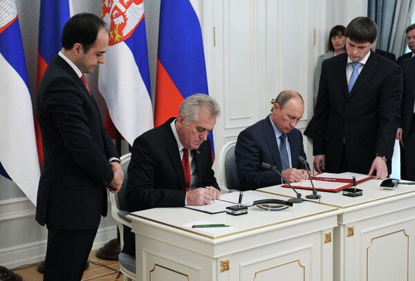 La Russie et la Serbie signent une Déclaration de partenariat stratégique - Sputnik Afrique
