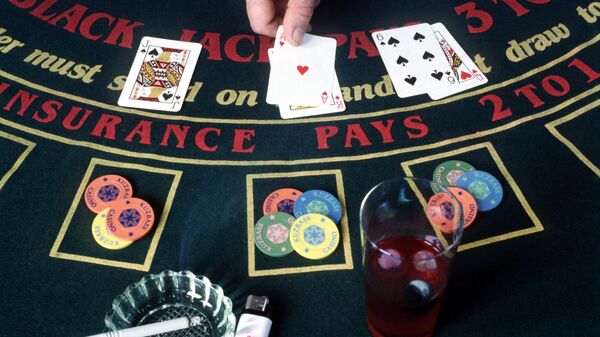 Table de black jack au casino - Sputnik Afrique