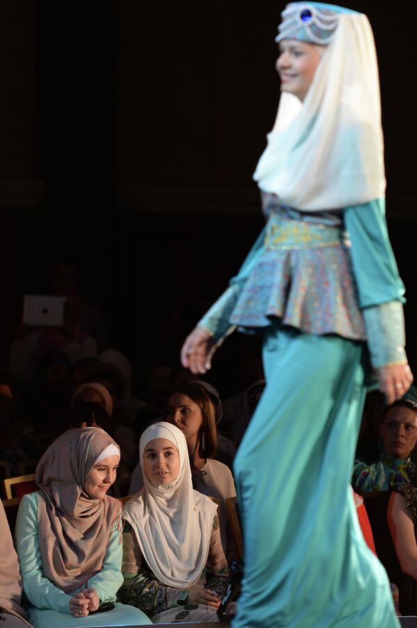 Festival de mode musulmane à Kazan - Sputnik Afrique