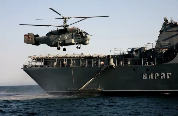 Exercice militaire: la flotte russe du Pacifique détecte des sous-marins ennemis - Sputnik Afrique