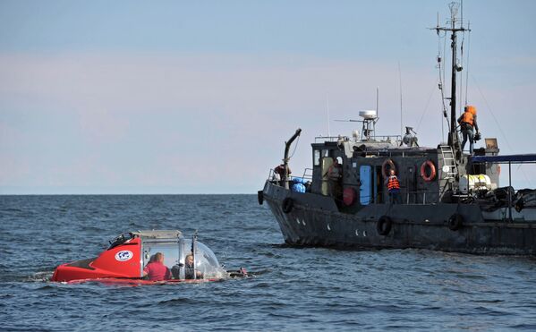 Poutine: plongée en mer Baltique vers l'épave d'une frégate russe - Sputnik Afrique