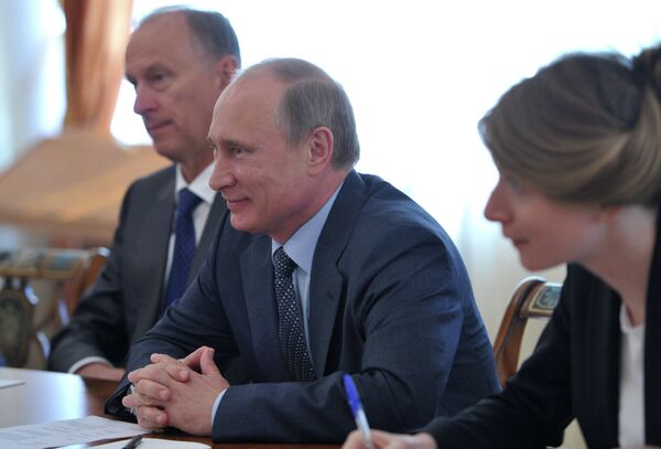 Poutine reçoit un prince saoudien pour évoquer le Proche-Orient et l'Afrique - Sputnik Afrique