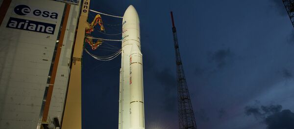 Ракета Ariane 5 с европейским космическим грузовиком ATV-4 установлена на стартовой площадке - Sputnik Afrique