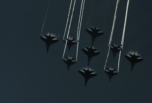 MAKS-2013: des merveilles d'acrobatie aérienne - Sputnik Afrique