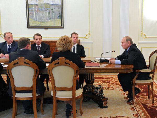 Président Vladimir Poutine lors d'une réunion du Conseil de sécurité russe - Sputnik Afrique