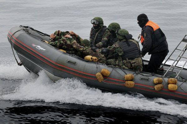 Exercices des garde-côtes russes en Extrême-Orient - Sputnik Afrique