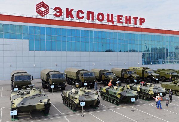 Un salon d'armements ouvre ses portes à Omsk - Sputnik Afrique
