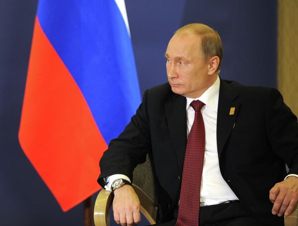 Diplomate russe agressé: Moscou réagira (Poutine) - Sputnik Afrique
