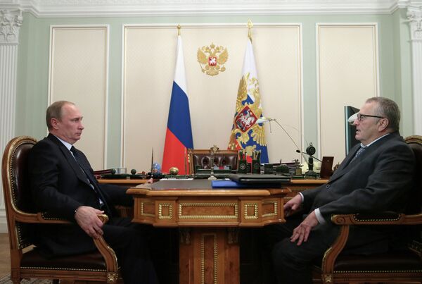 Poutine demande à Jirinovski de respecter les valeurs de la Russie - Sputnik Afrique