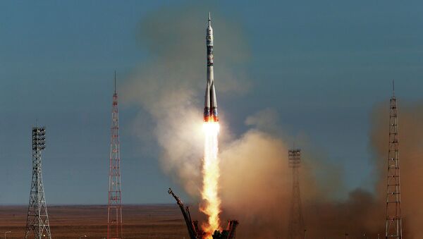 Le vaisseau spatial habité russe Soyouz TMA-11M - Sputnik Afrique