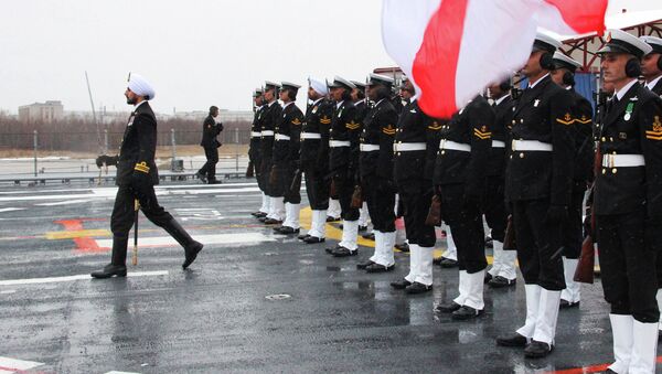 La cérémonie de remise du porte-avions modernisé INS Vikramadiya à l'Inde à Severodvinsk - Sputnik Afrique