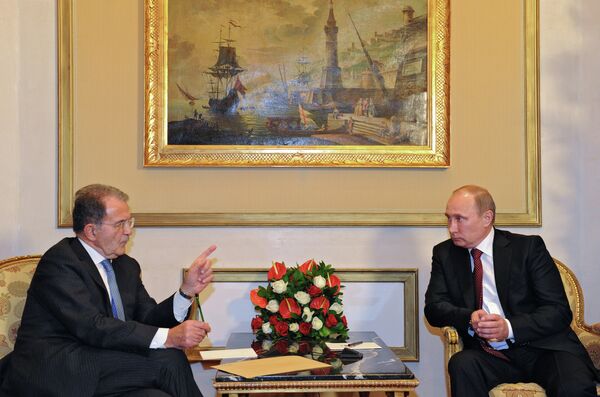 Romano Prodi avec Vladimir Poutine - Sputnik Afrique