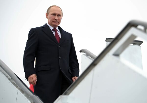 Le président russe Vladimir Poutine arrive en Arménie - Sputnik Afrique