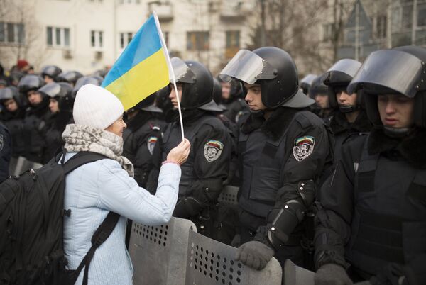 Troubles en Ukraine: la police a dispersé des provocateurs (premier ministre) - Sputnik Afrique