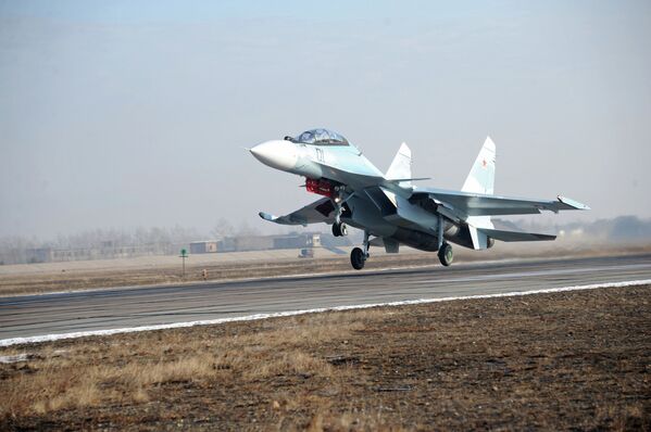 Premiers vols des chasseurs russes Su-30SM dans la région de Transbaïkalie - Sputnik Afrique