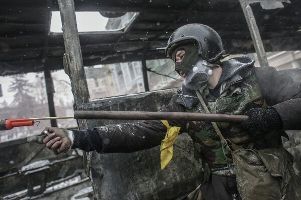 Troisième jour d'affrontements en Ukraine - Sputnik Afrique