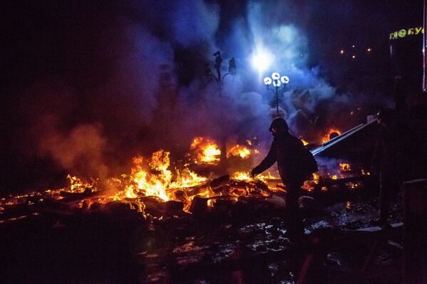 Violentes émeutes à Kiev et à Lvov - Sputnik Afrique