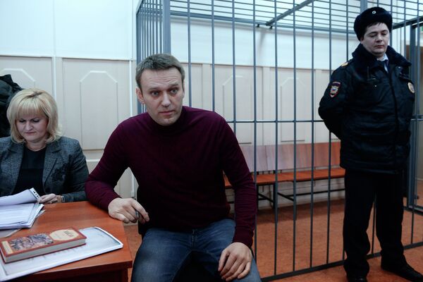 Russie: l'opposant Navalny assigné à résidence - Sputnik Afrique