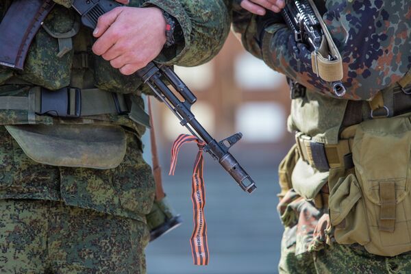 Crimée: trois régiments de l'armée ukrainienne font défection - Sputnik Afrique