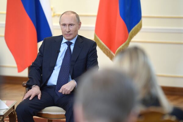 Sanctions contre la Russie: le préjudice sera réciproque (Poutine) - Sputnik Afrique