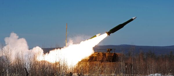 Зенитный ракетный комплекс Бук на учениях войск противовоздушной обороны Восточного военного округа в Бурятии - Sputnik Afrique