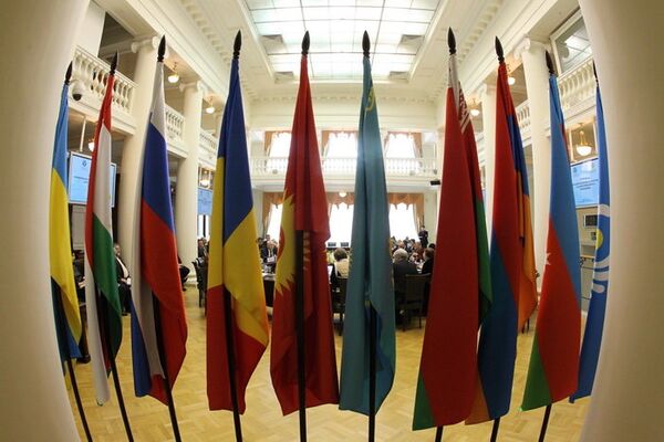 Ukraine: vers la sortie de la CEI (parlement) - Sputnik Afrique