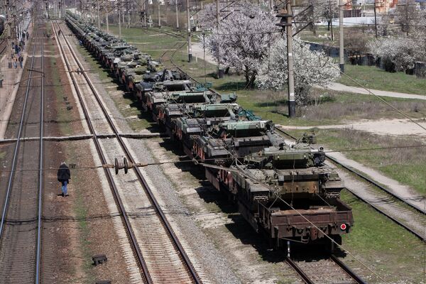 Les blindés ukrainiens destinés à quitter la Crimée (archives). - Sputnik Afrique