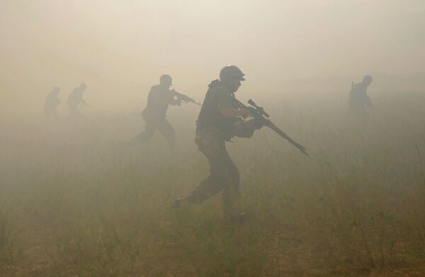 Ukraine: l'Otan accuse la Russie de concentrer 20.000 soldats à la frontière - Sputnik Afrique